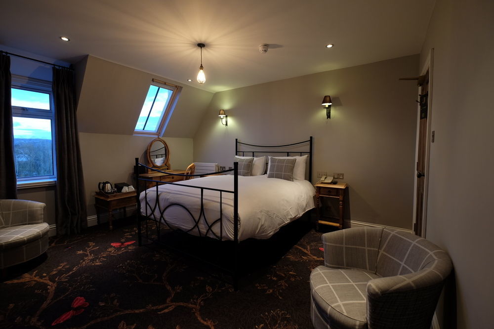 Bed and Breakfast Cotswold Grange Челтенхам Экстерьер фото A bedroom at the hotel