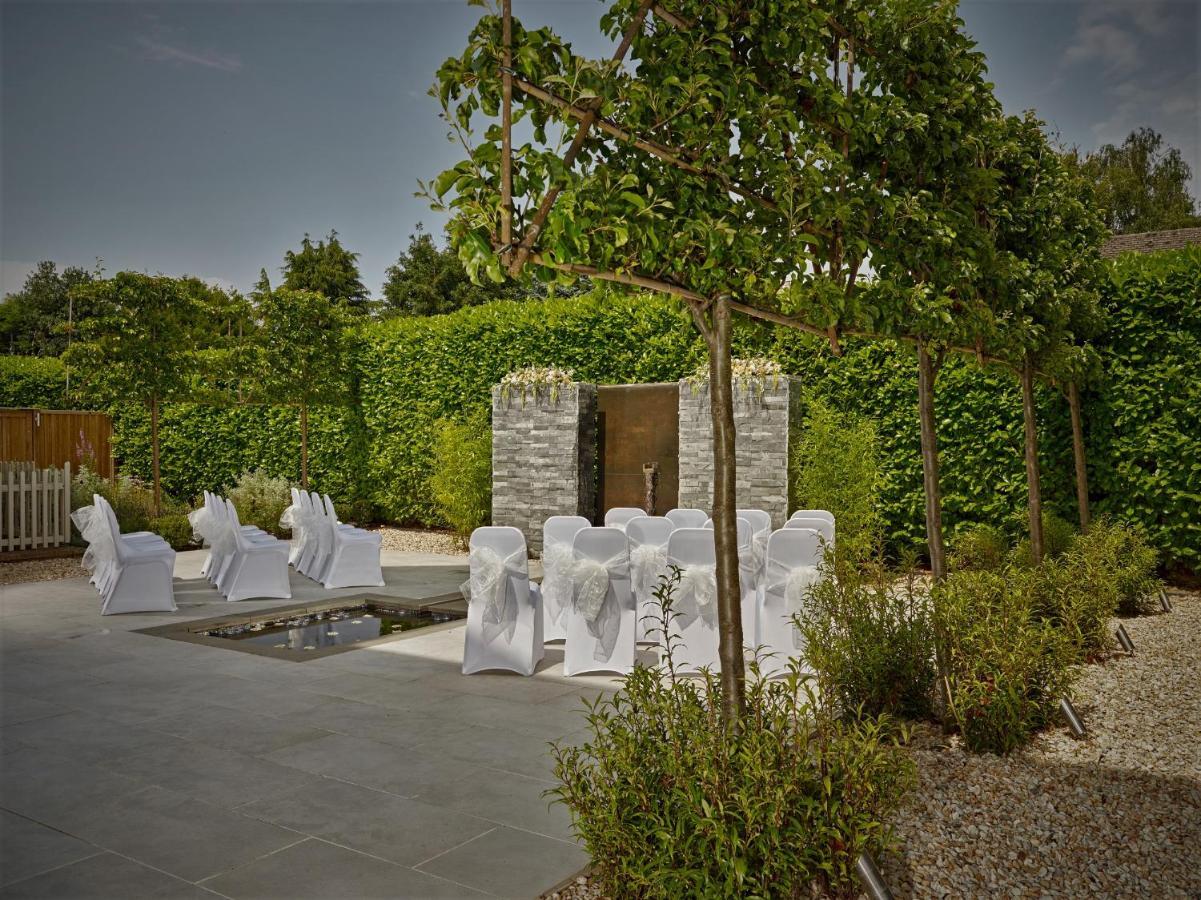 Bed and Breakfast Cotswold Grange Челтенхам Экстерьер фото The outdoor chapel